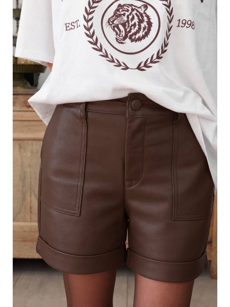Short simili Boston