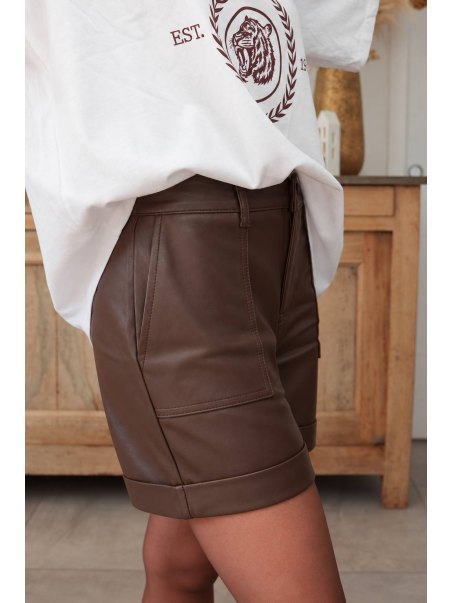 Short simili Boston